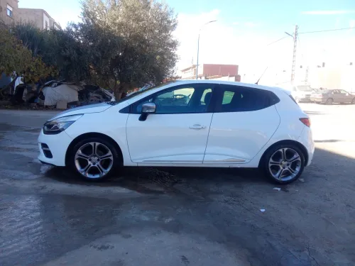 Renault Clio 4 2015 GT Line +