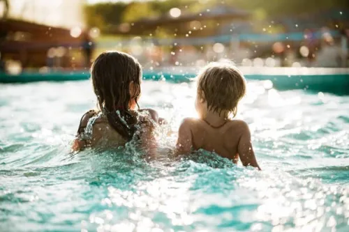 PISCINES NETTOYER DÉSINFECTER'