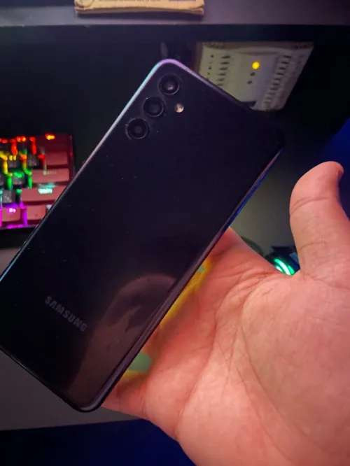 Samsung galaxie m13 M13