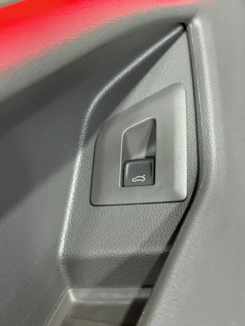 Volkswagen MULTIVAN 2024 CARAT