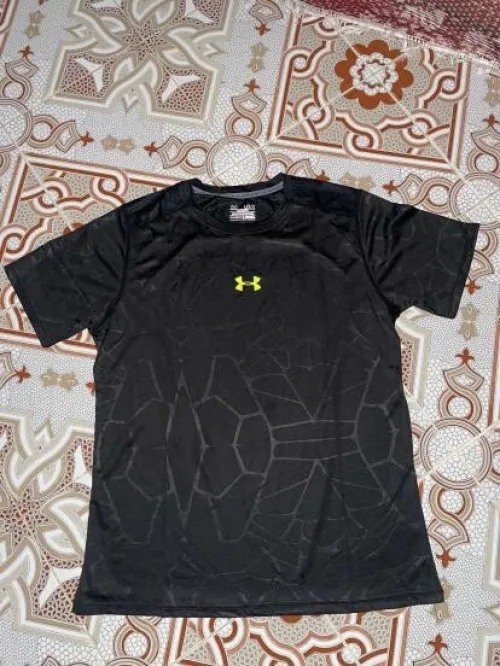 T shirt under armour 