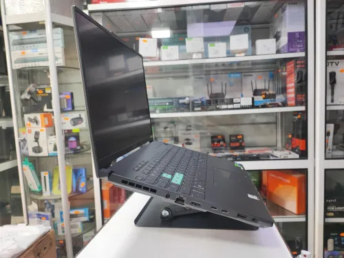 ASUS TUF GAMING F16 19-14900HX 16GO 1TO RTX4060 8 GO