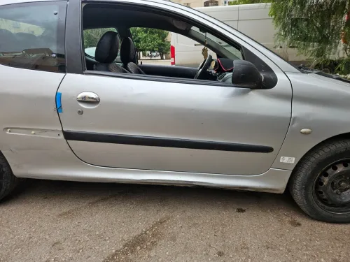 Peugeot 206 2002 La7