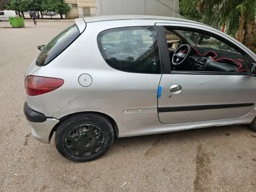 Peugeot 206 2002 La7