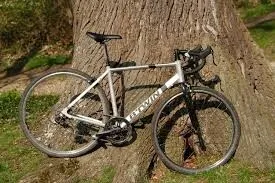 Vélo de vourse Btwin TRIBAN 100