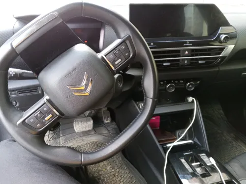 Citroen C4 2023 1.2 155 chevaux Bv A 8