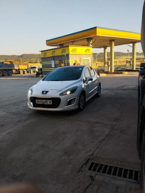Peugeot 308 2012 allure 84