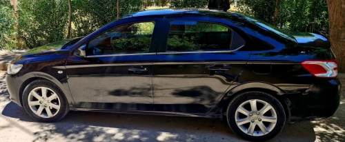 Peugeot 301 2013 Allure