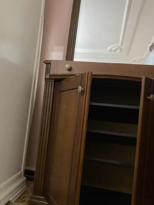 Meuble à chaussures avec miroir