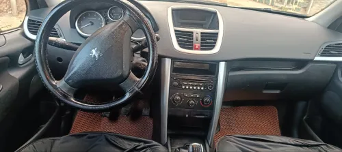 Peugeot 207 2012 1.4 ess 75ch