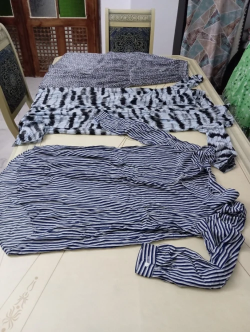 Vend lot de vêtements et sacs pour femmes 