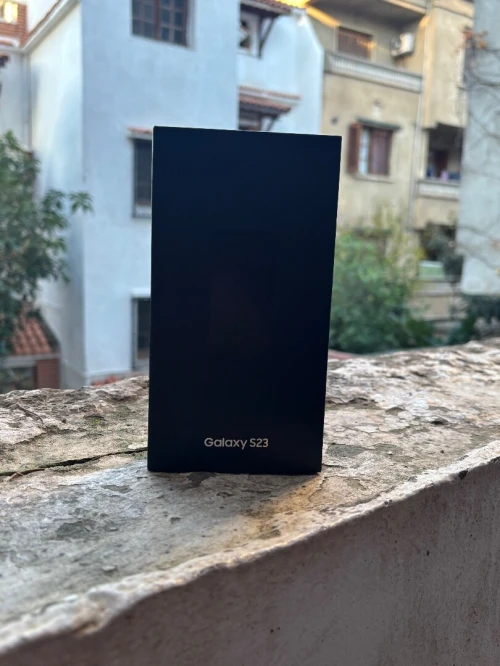 SAMSUNG Galaxy S23