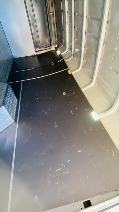 Mercedes Benz Sprinter 2000
