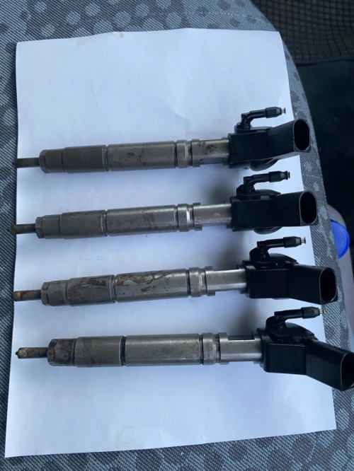 Injecteurs Mercedes moteur 646