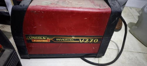 Poste a souder Lincoln miller 380v tres bonne occasion 
