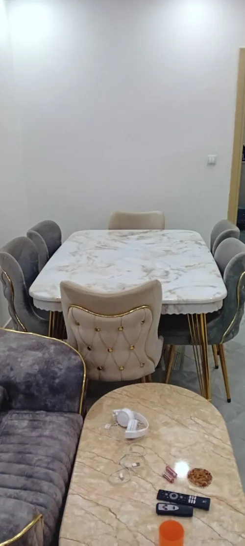 Table a monger avec  6 chaise