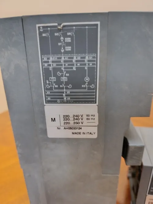 Desjoncteur et interrupteurs électriques