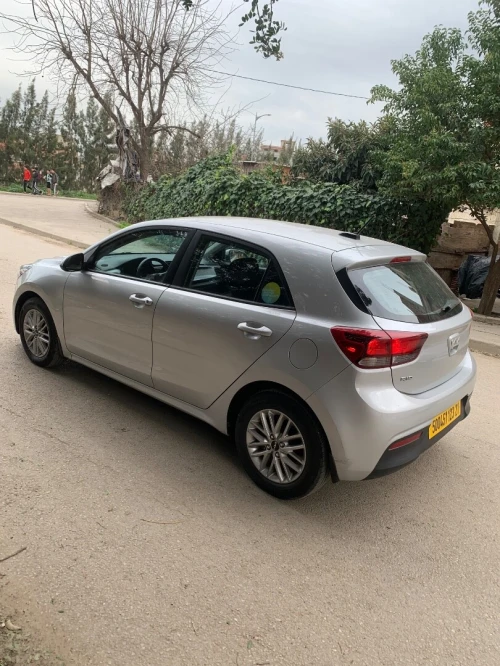 Kia Rio 2023 Hatchback