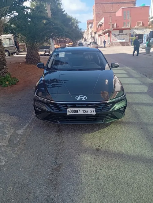 Hyundai Elantra 2025 