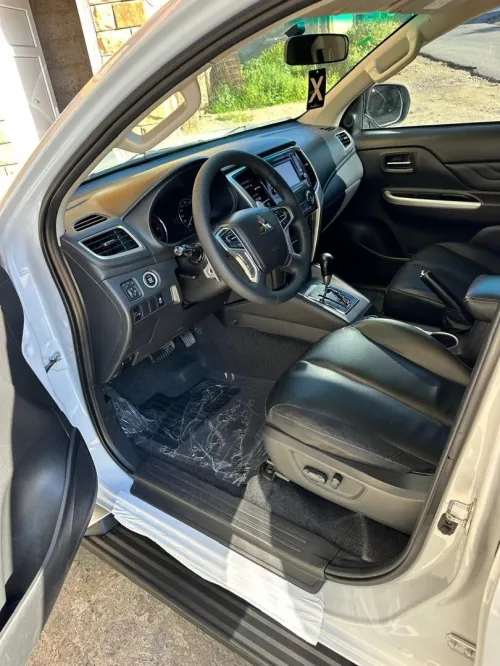 Mitsubishi L200 2022 Doube cabine Evolution