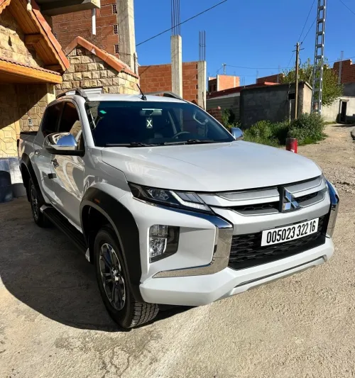 Mitsubishi L200 2022 Doube cabine Evolution