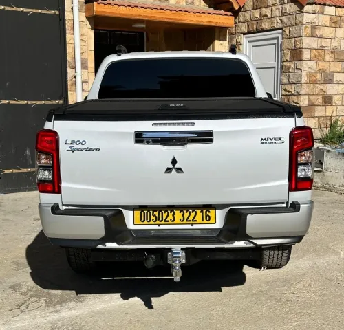 Mitsubishi L200 2022 Doube cabine Evolution