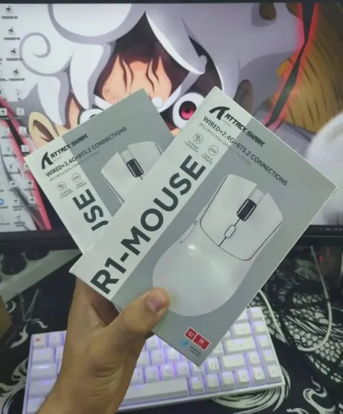 Souris attack shark r1