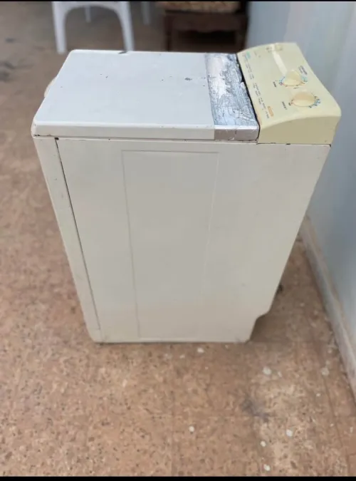 Une. Machine à laver