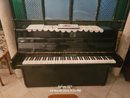 Piano droit
