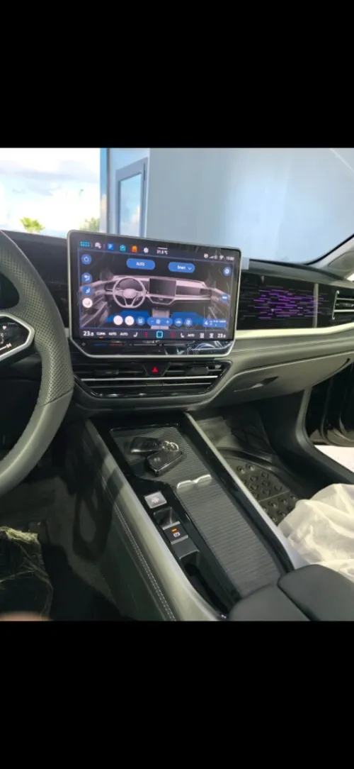 Volkswagen Passat 2025 Pro