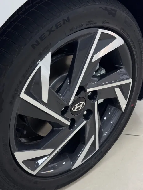 Hyundai Elantra 2025 GLX