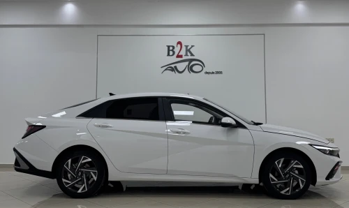 Hyundai Elantra 2025 GLX