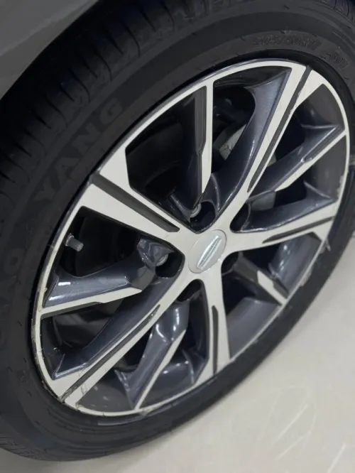 Geely Emgrand 2026 