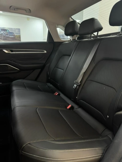 Geely Emgrand 2026 