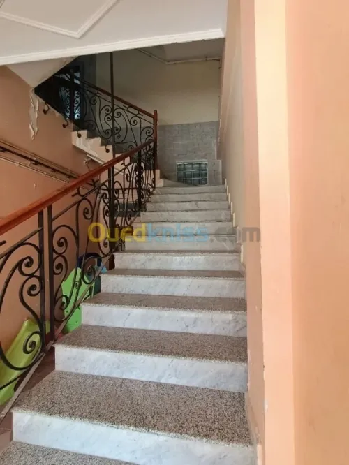 Location Appartement F3 Oran Bir el djir