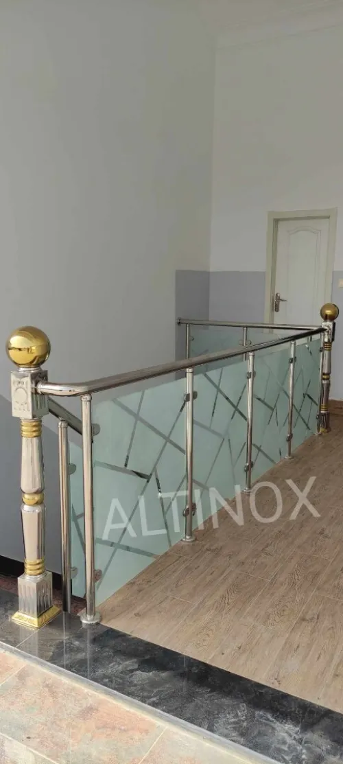 Rampe d'escalier en inox