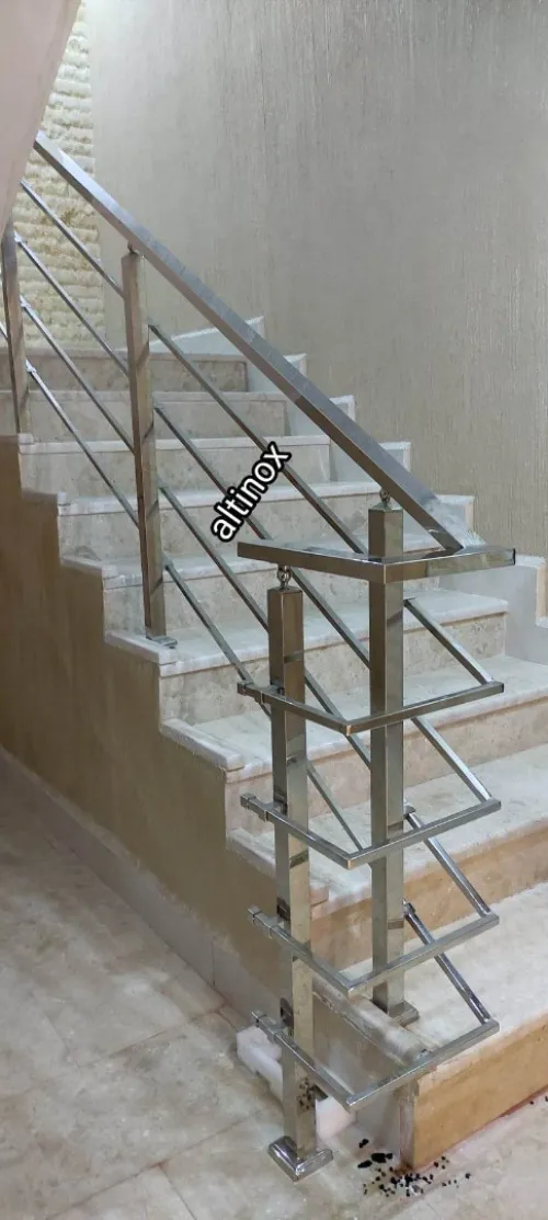 Rampe d'escalier en inox 