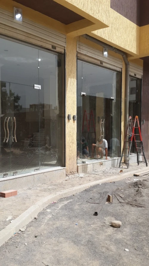 Façade en verre trempé 