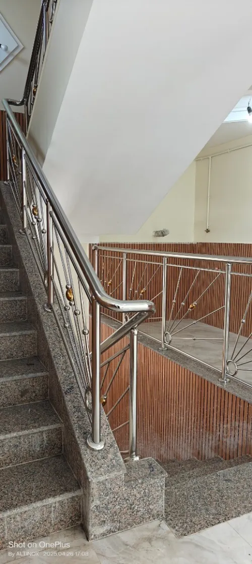 Rampe d'escalier en inox