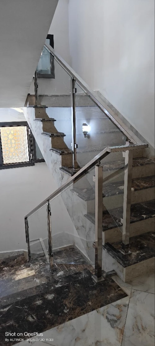 Rampe d'escalier en inox
