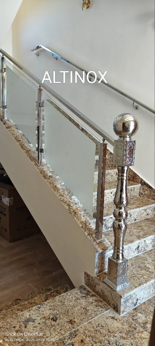 Rampe d'escalier en inox