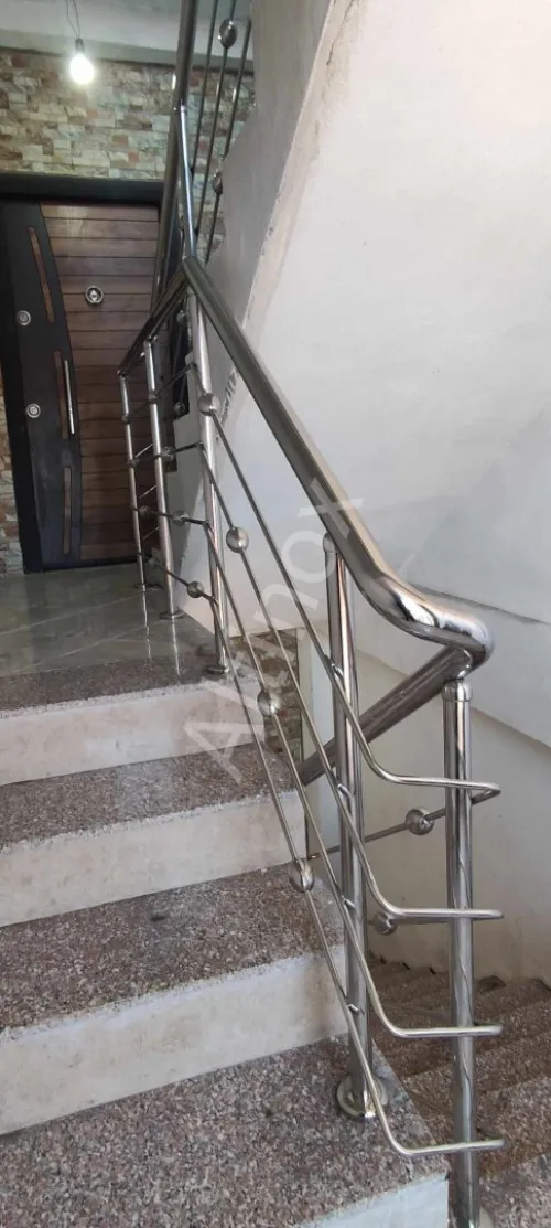 RAMPE D'ESCALIER EN INOX