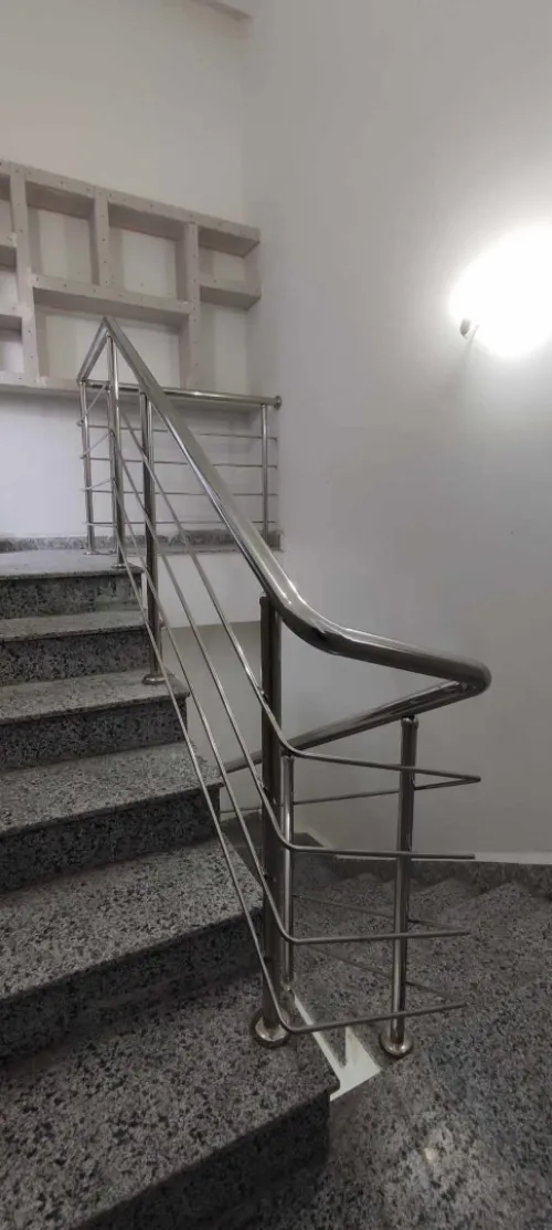 Rampe d'escalier en inox