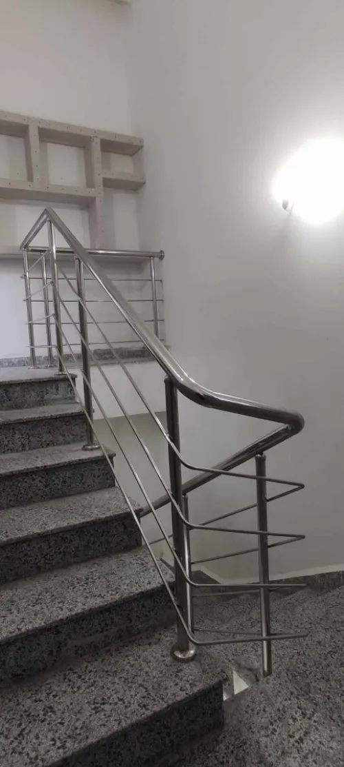 Rampe d'escalier en inox