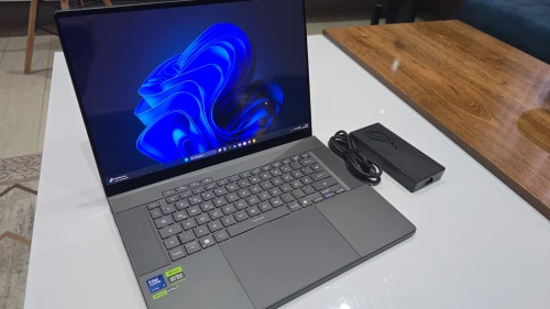 Zephyrus G16 ultra 8 285/32/1Tb/RTX 5070
