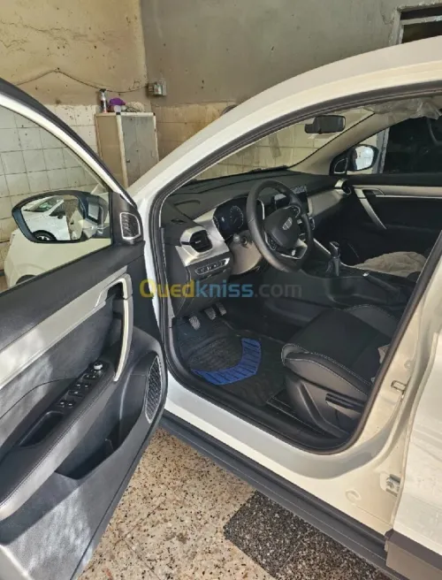 Geely Coolray 2025 Manual
