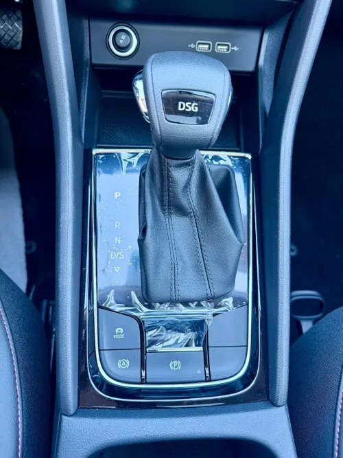 Skoda Karoq 2025 Luxery VRS
