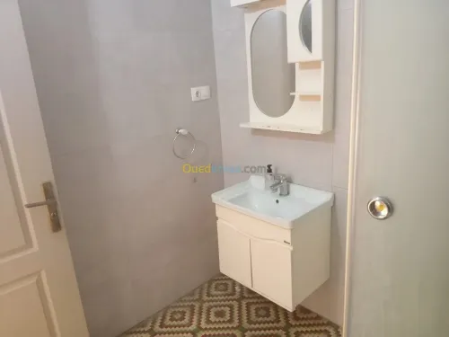 Location Appartement F4 Alger Hydra