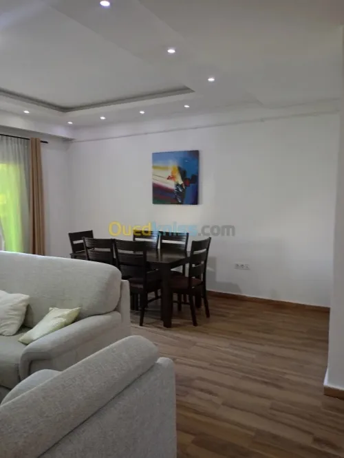 Location Appartement F4 Alger Hydra