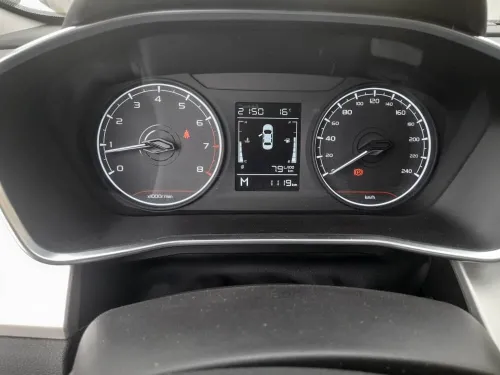 Geely Coolray 2025 la base